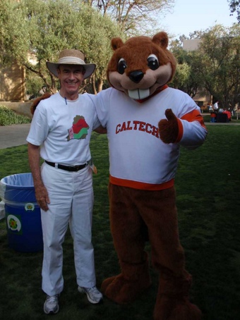 09  5 16  Neal w 'Beaver' mascot at Cal-Tech RED30PCT  P5160210 [340 Wide]